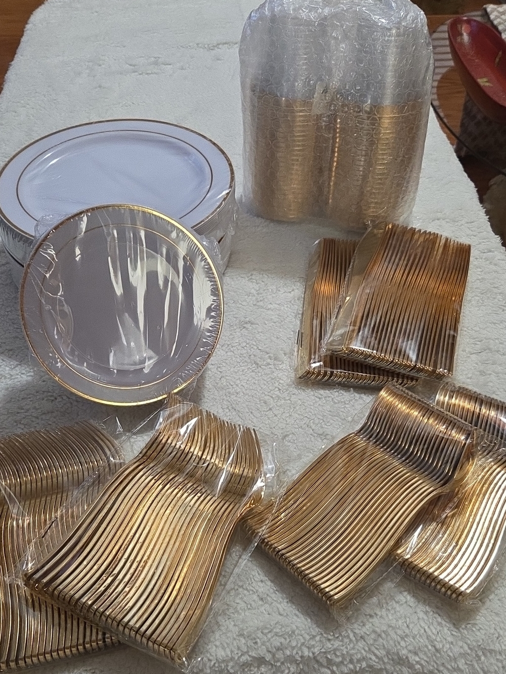 NIP GOLD AND WHITE PARTY PACK